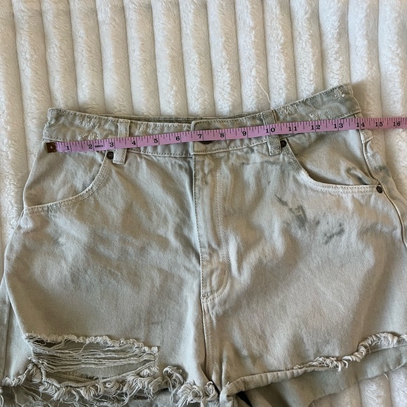 ROLLA’S Tie-Dye Dusters High-Rise Slim Jean Shorts - Picture 7 of 8